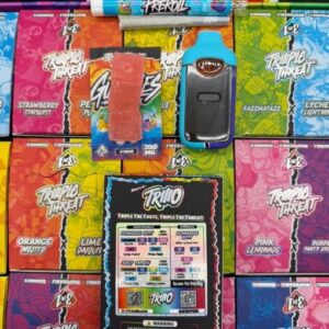 TRIPLE THREAT 2G DUAL DISPOSABLE by TRIO W/GUMMIES + PREROLL