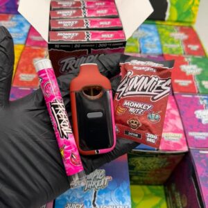 Alternative view of Triio Triiiple Threat Disposable 2G + 1G Pre-Roll + 300 MG gummies