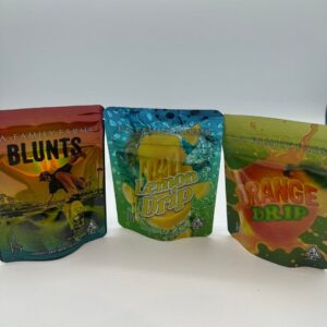 Alternative view of LA Family Farms blunts 3.5g