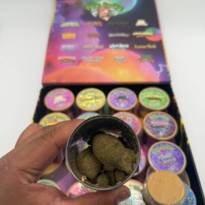 Alternative view of WAR ROCKZ MOONROCKS
